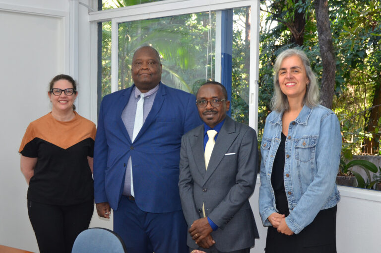 diretoria professors visitantes renata ana luiza lino raimundo ()